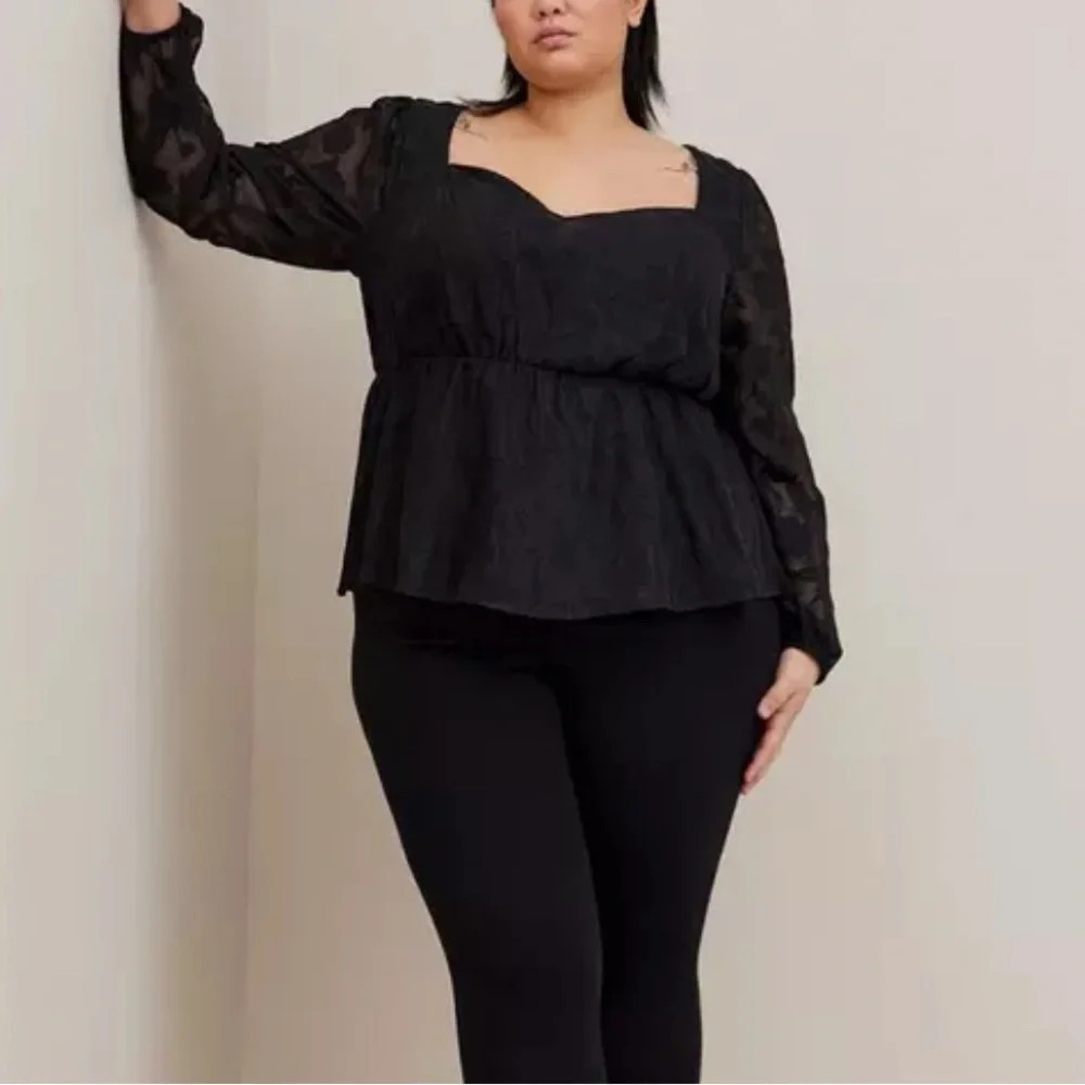 NWT Torrid Peplum Chiffon Clip Floral Puff Sleeve Top Size 0